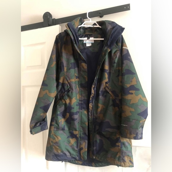 Columbia omni-tech waterproof long jacket - Picture 8 of 10